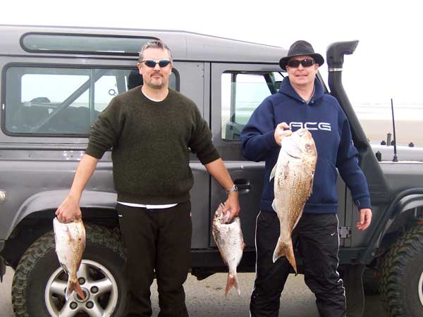 4WD_beach_fishing