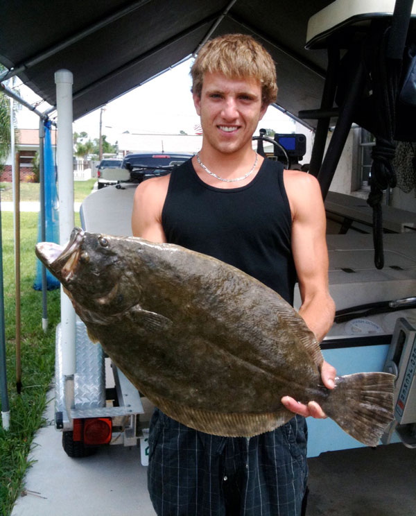 8 pound flounder taken gigging in florida