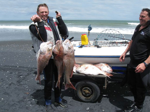Geoff and Justin with a phenomial catch of Mokau Snapper